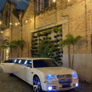 Aluguel Limousine Chrysler 300C