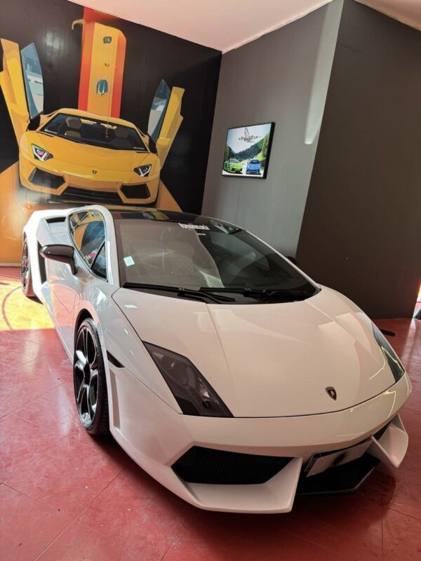 Aluguel Lamborghini Gallardo Branca