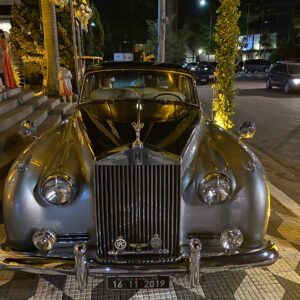 Rolls Royce modelo A12 com ar-condicionado