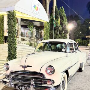 Chevrolet modelo A26 Bege